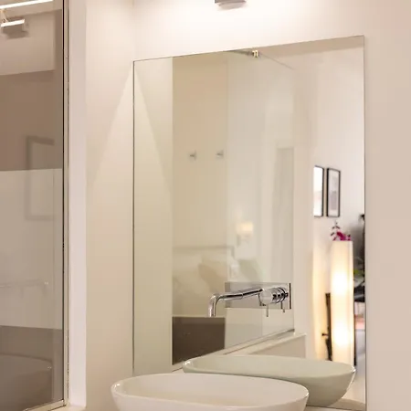 Casa Giuliani בית הארחה 3*