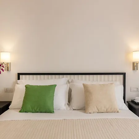 Casa Giuliani בית הארחה 3*