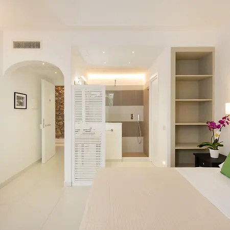 Casa Giuliani בית הארחה 3*