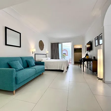Casa Giuliani בית הארחה 4*